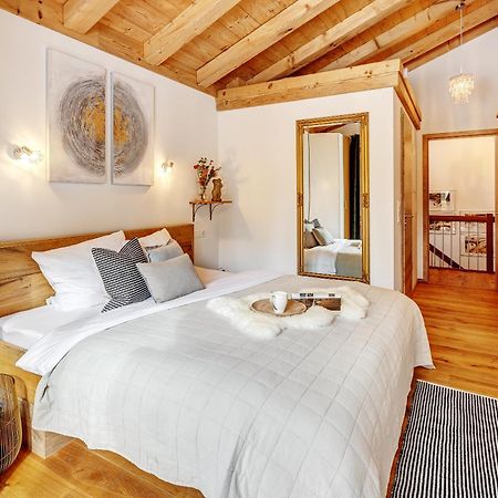 Landhaus Trinis - Gaestezimmer - Bad - Bett - Kleine Kaffee - Tee-Theke Mit Kuehlschrank - Parkplatz Rotta Exterior foto