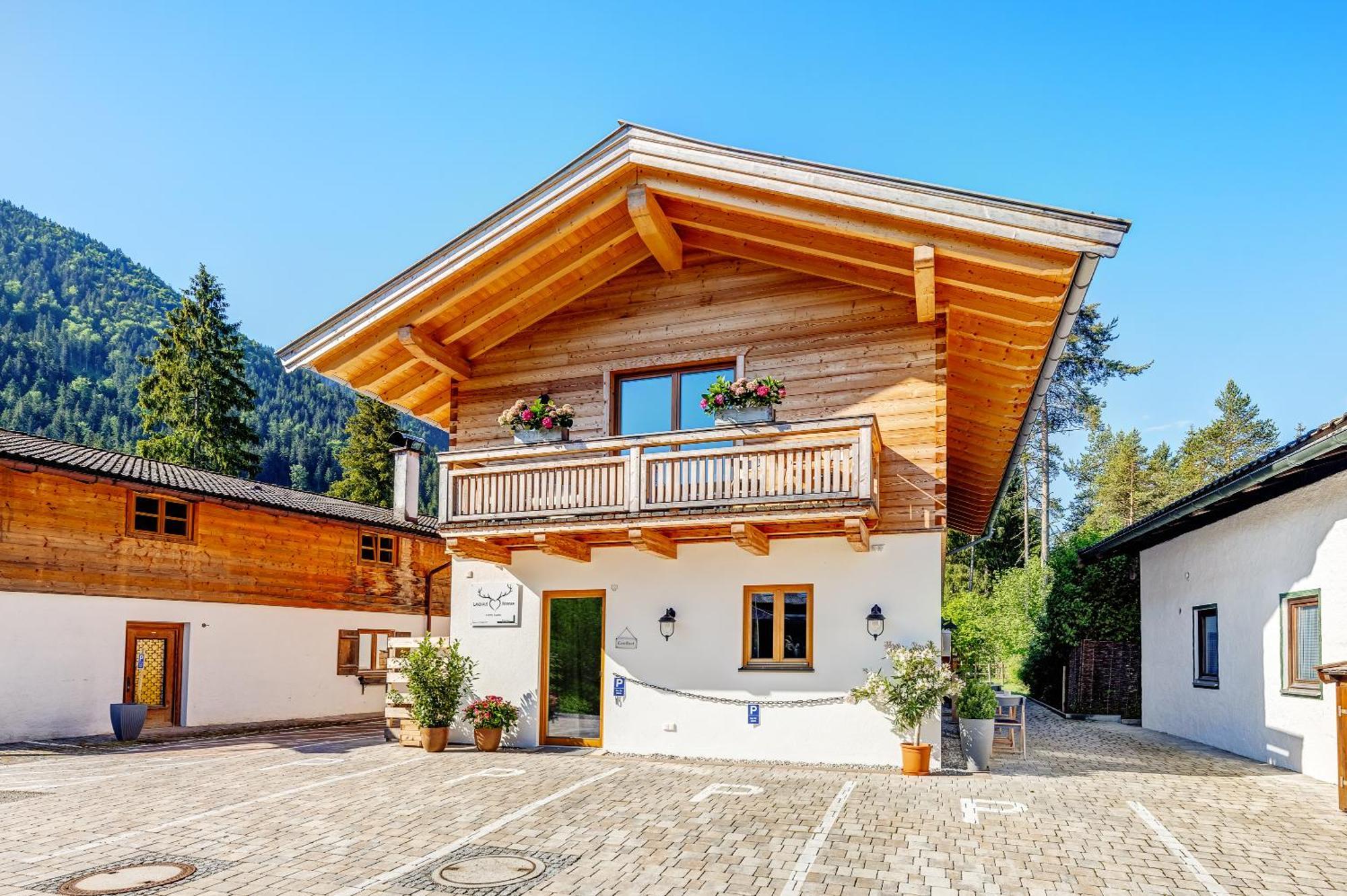 Landhaus Trinis - Gaestezimmer - Bad - Bett - Kleine Kaffee - Tee-Theke Mit Kuehlschrank - Parkplatz Rotta Exterior foto