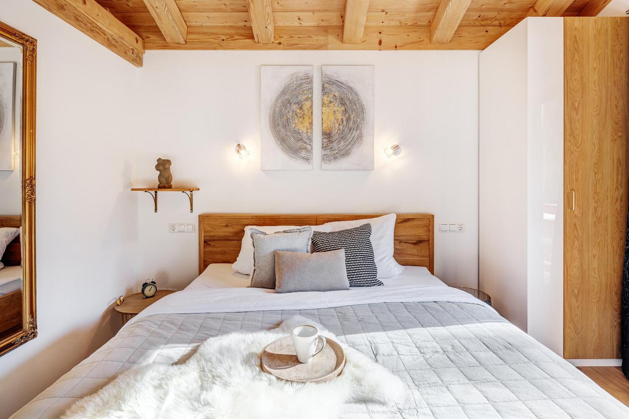 Landhaus Trinis - Gaestezimmer - Bad - Bett - Kleine Kaffee - Tee-Theke Mit Kuehlschrank - Parkplatz Rotta Exterior foto