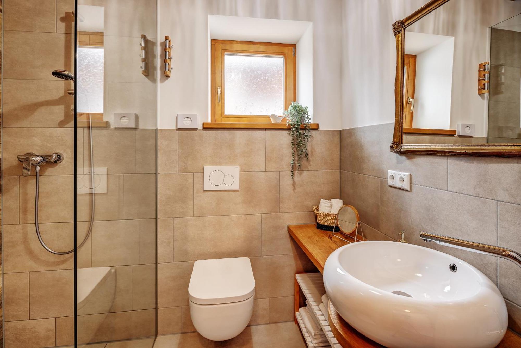 Landhaus Trinis - Gaestezimmer - Bad - Bett - Kleine Kaffee - Tee-Theke Mit Kuehlschrank - Parkplatz Rotta Exterior foto