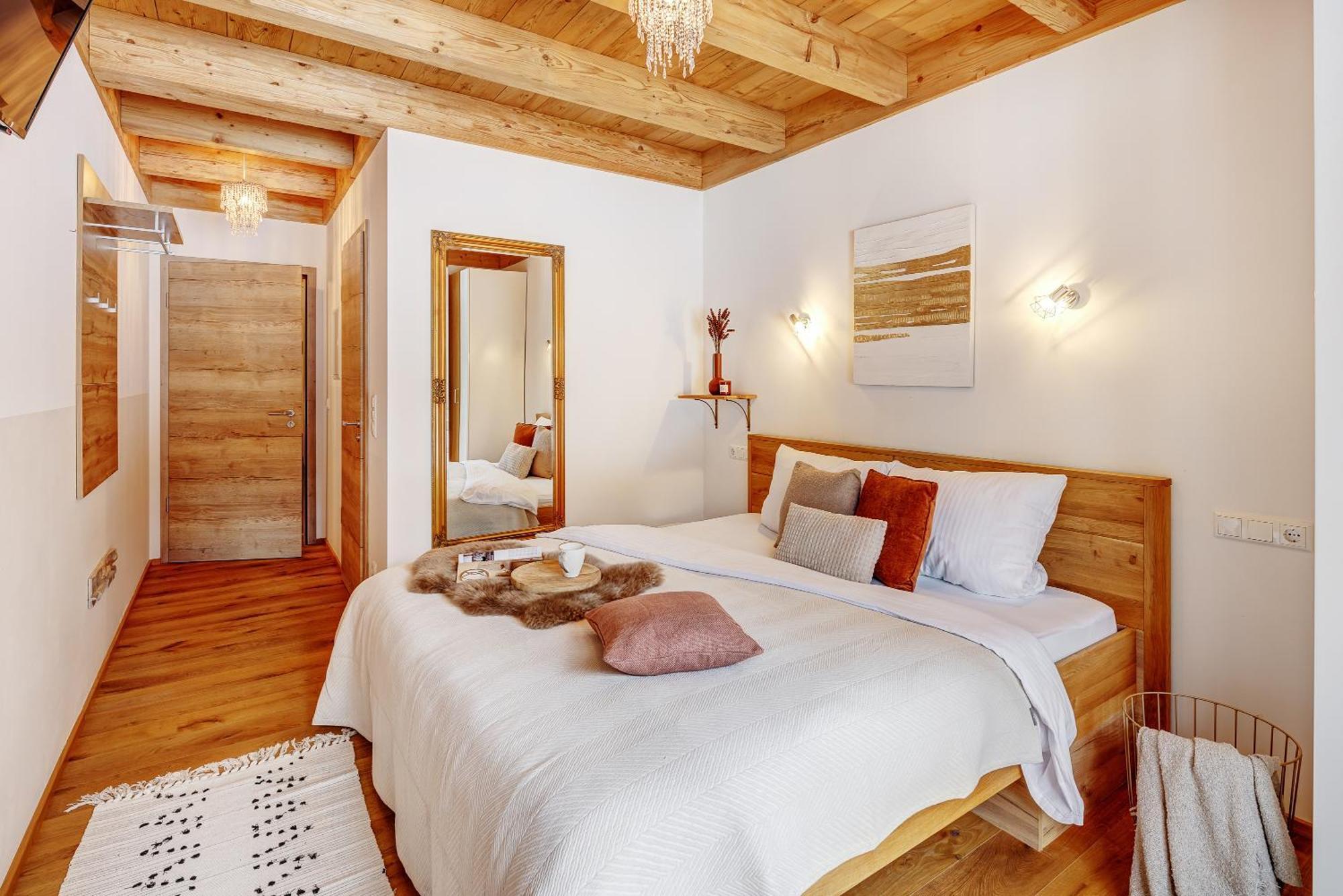 Landhaus Trinis - Gaestezimmer - Bad - Bett - Kleine Kaffee - Tee-Theke Mit Kuehlschrank - Parkplatz Rotta Exterior foto